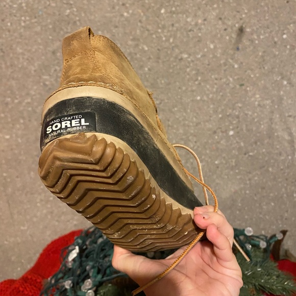 Womens 7 Sorel boots - Picture 3 of 3